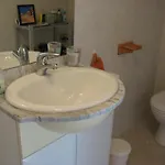 アパート T 2 Avec Velux Sous Les Combes De 34 M2 *
