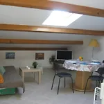 Lägenhet T 2 Avec Velux Sous Les Combes De 34 M2 La Londe-les-Maures