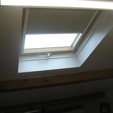 T 2 Avec Velux Sous Les Combes De 34 M2 * לה-לונד-לה-מורה