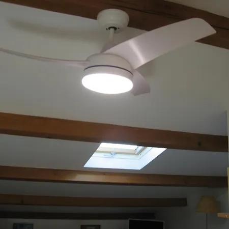 T 2 Avec Velux Sous Les Combes De 34 M2 La Londe-les-Maures